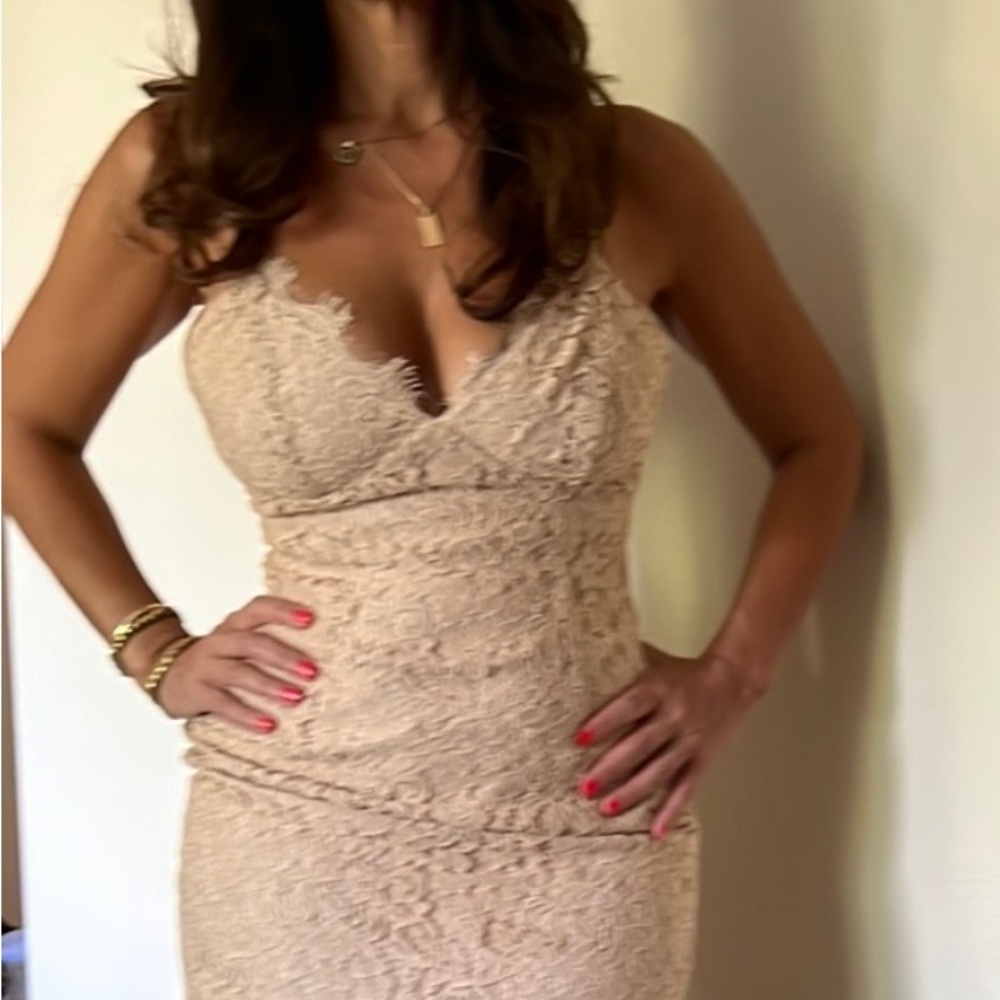 Bardot - tan lace dress